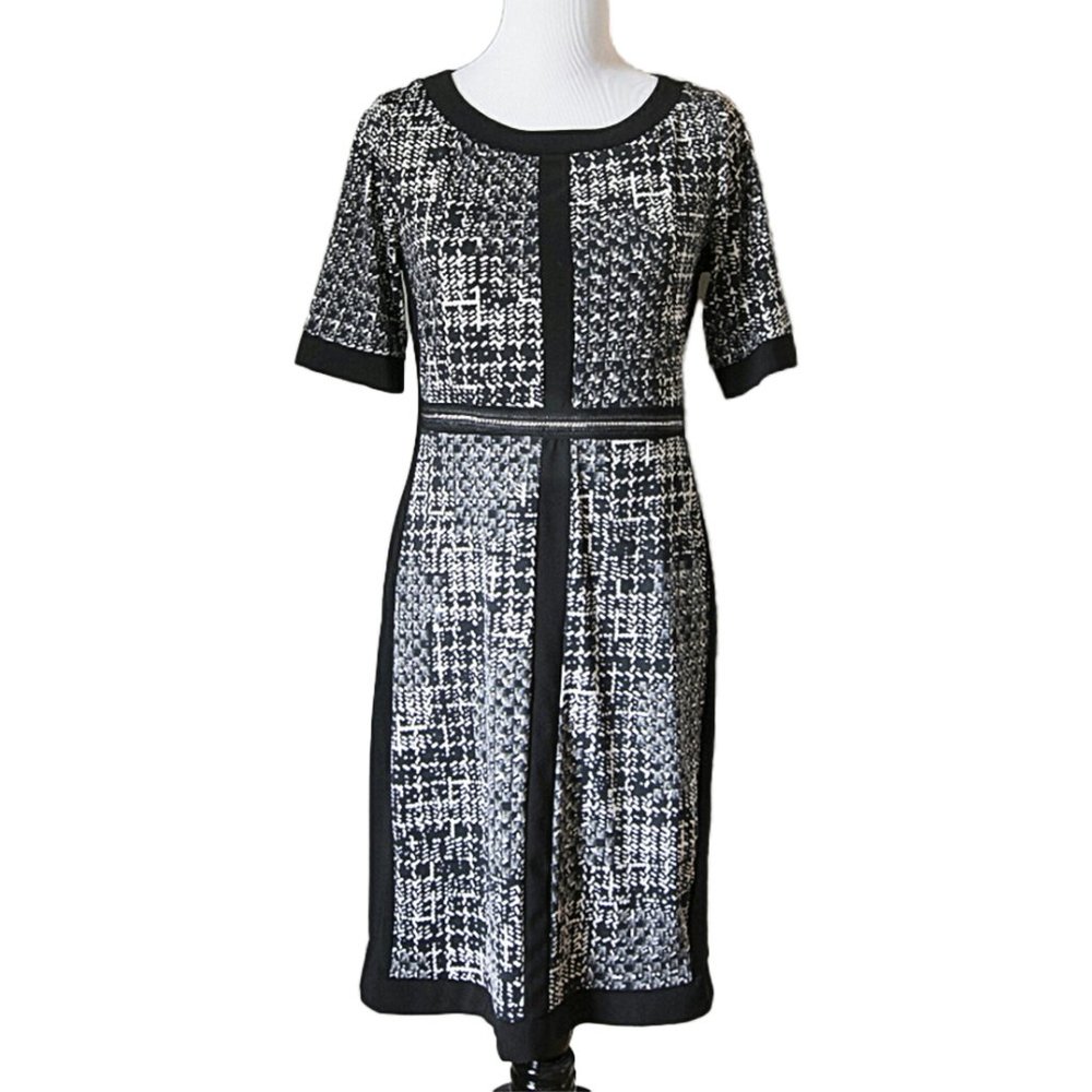 Black & White Abstract Pattern Elbow Length Sleeve Dress